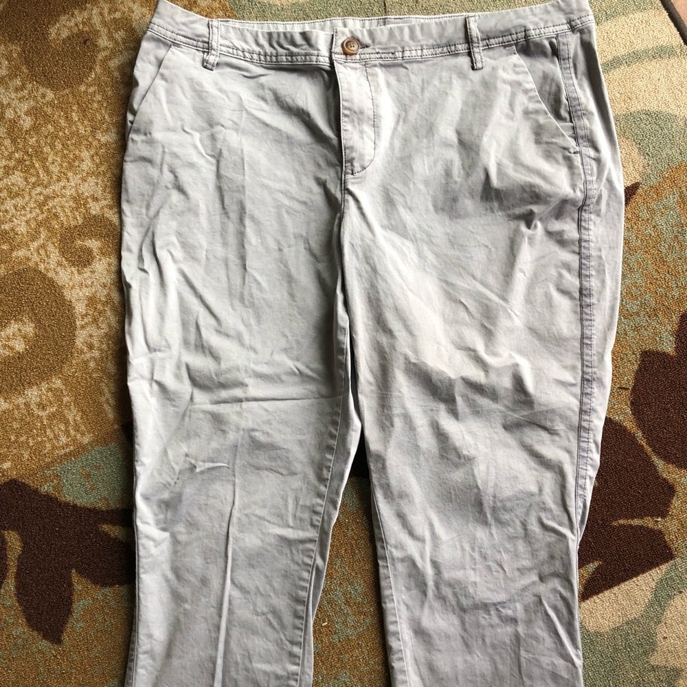 Maurice’s size 20 capris worn like once.